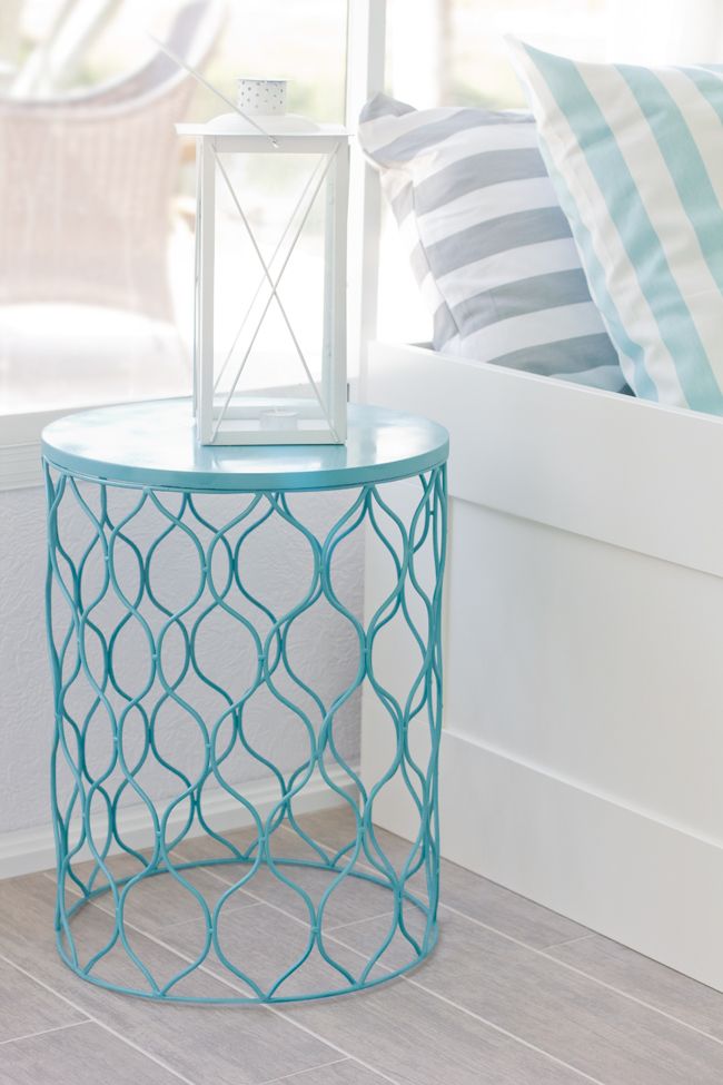 spray paint a trash can, flip, instant side table!