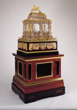 Clock, organ and mahogany case, c. 1740
