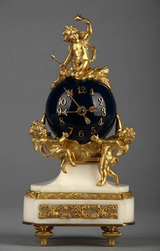 Louis XVI style clock / Petite pendule de style Louis X