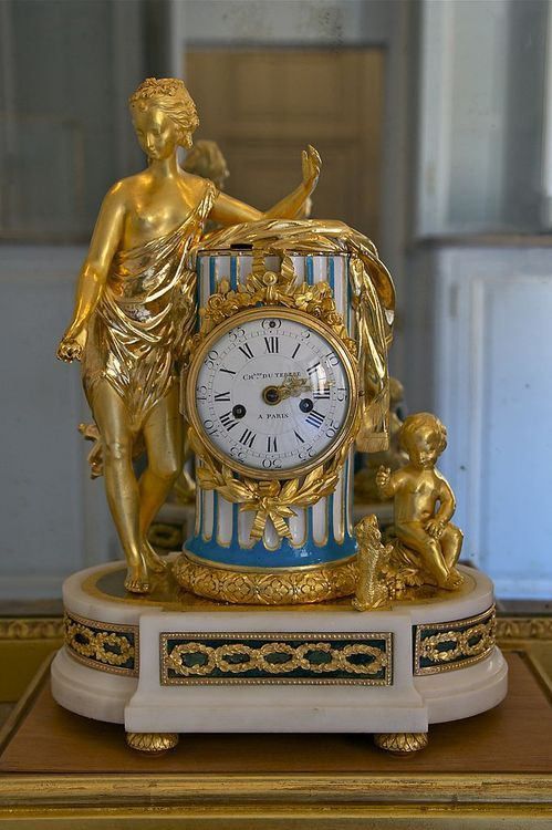 Antique Clocks : Château de Versailles, petit appartement de la reine: pendule ...