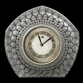 Dahlia clock by Rene Lalique glass