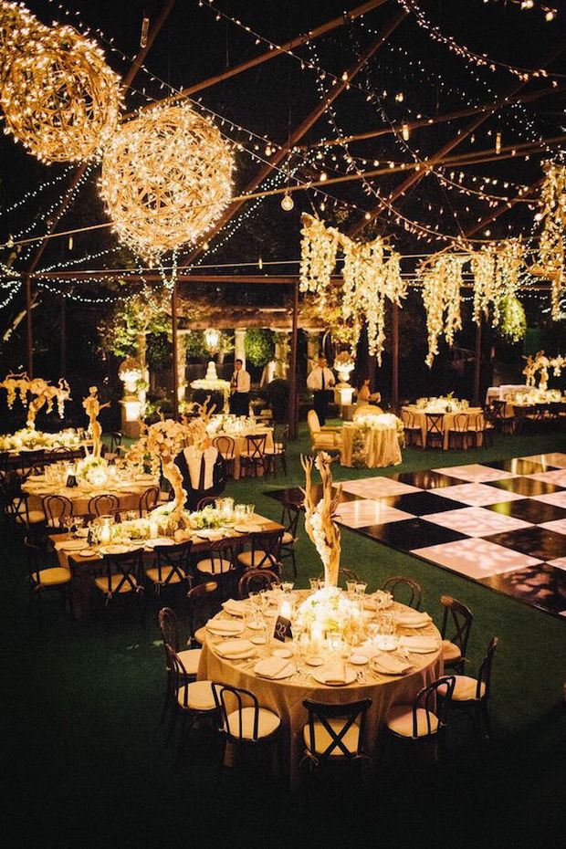 30 Creative Ways to Light Your Wedding Day | www.tulleandchant...
