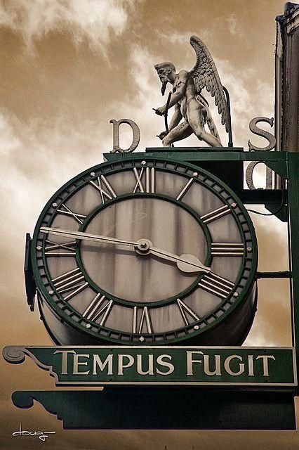 Tempus Fugit Dyson Clock, Briggate - Leeds, yorkshire