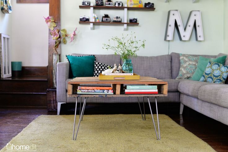 DIY Pallet Table with Hairpin Legs