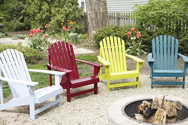 How to Spray Paint a Wooden Adirondack Chair