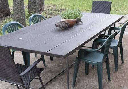 Make your own unique table for the garden using galvanised pipe and pine planks....