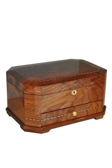 A wooden/lacquered jewelry box with lock