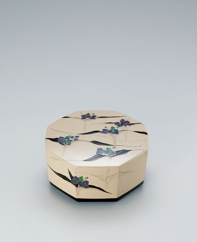 View the Details of Kanshitsu box with design in mother-of-pearl inlay and makie...