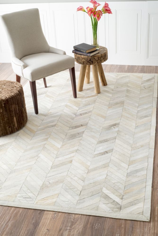 $5 Off when you share! Marquis Chevron Natural Rug | Contemporary Rugs #RugsUSA