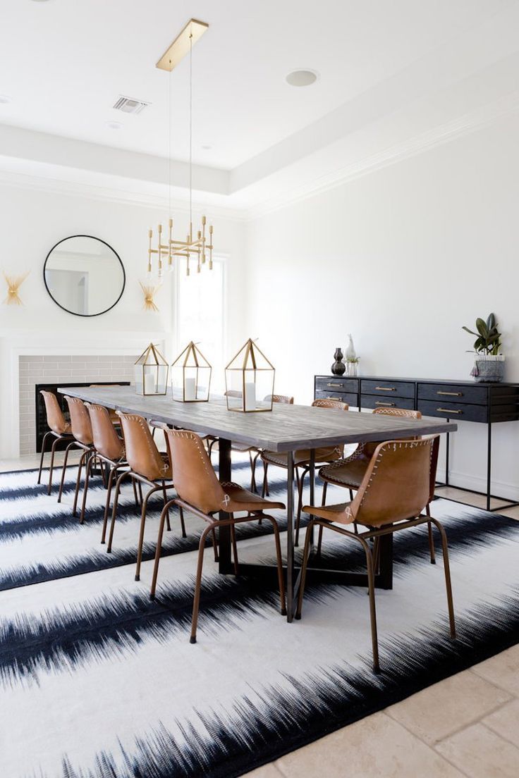 We love how this modern bohemian dining room is simple yet chic!