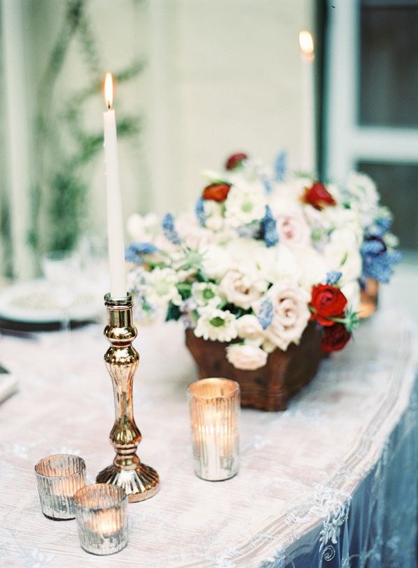 Red and Blue Centerpiece | photography by melaniegabrielle.com