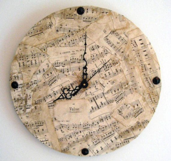 Sheet music clock