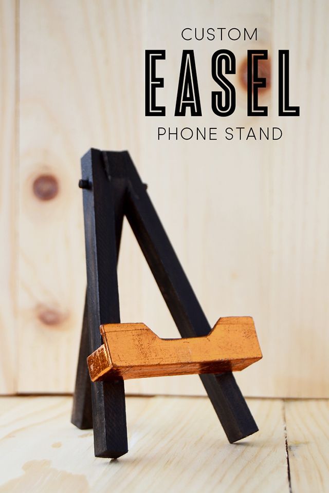 MINTED STRAWBERRY: Make a custom easel phone stand for your phone! Great for thi...