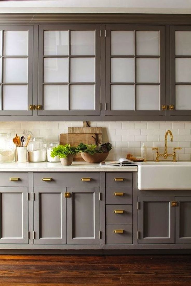 15 Stunning Gray Kitchens