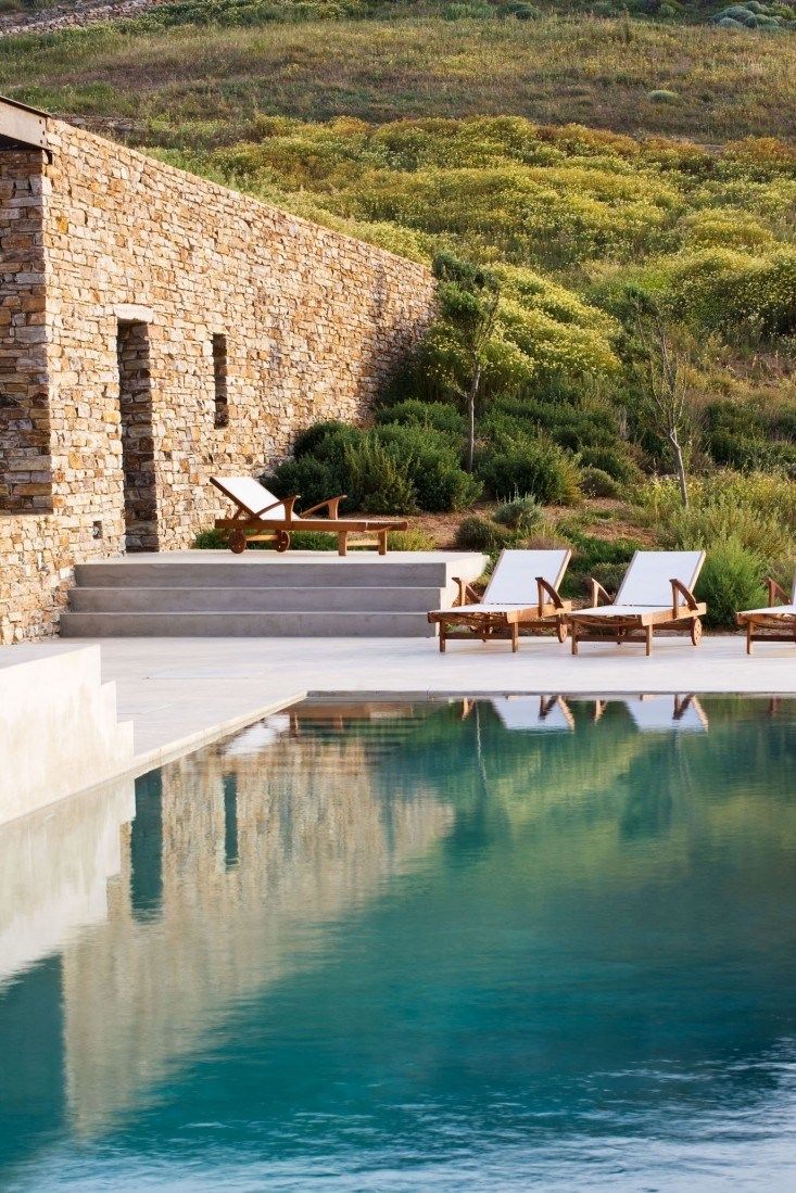 The New Modernism: 20 Best Minimalist Swimming Pools