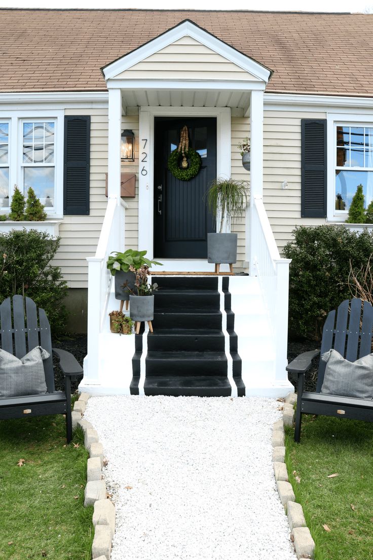 Front Porch Spring Reveal with Painted Steps