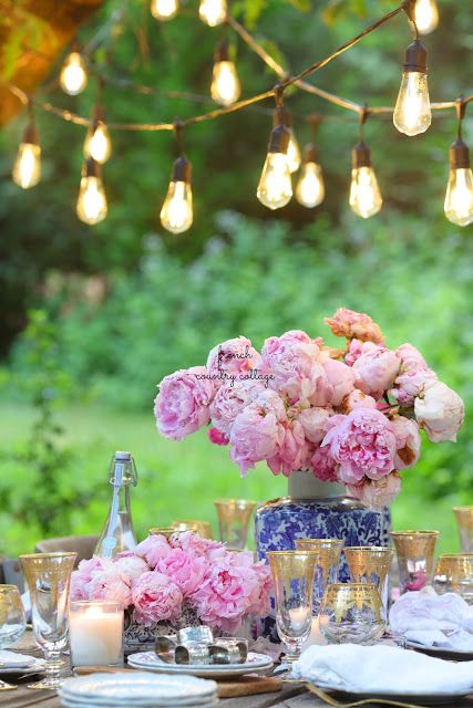 Blue, Blush & Gold summer table & 10 styling tips