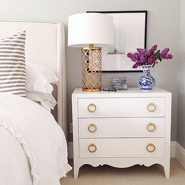 Love this bedside table/chest of drawers - thinking I can DIY something similar