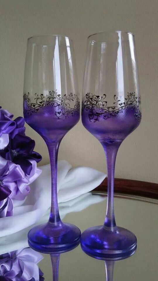Purple champagne flutes set of two