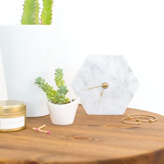 A simple DIY marble hexagon wall clock you can make for $10!