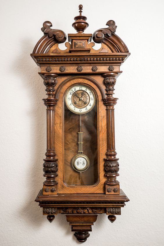 Uhren | Stilvolle Gründerzeit-Antiquitäten