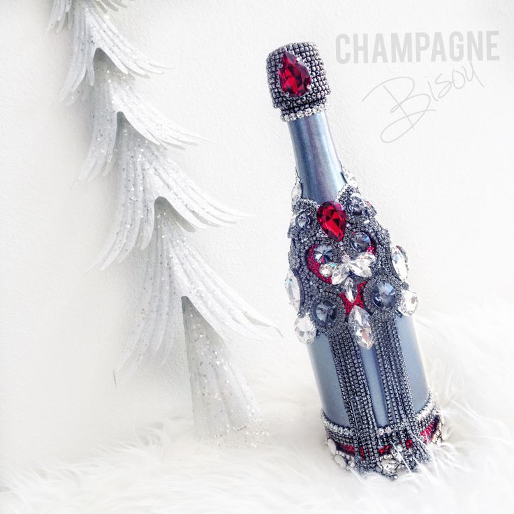 Beautiful and luxurious Swarovski jeweled champagne. Hand made by…