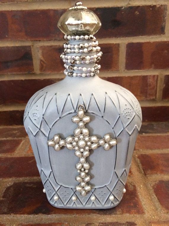 Pearl cross chalk paint crown bottle