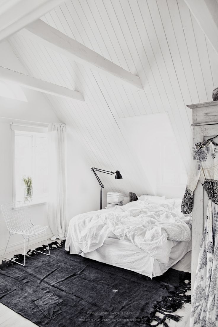 white and grey bedroom | HarperandHarley