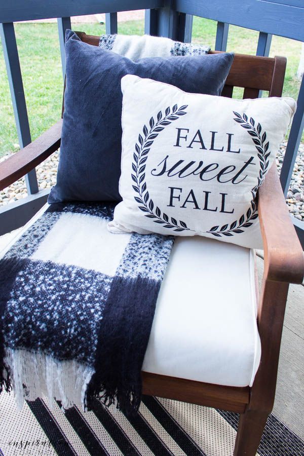 Welcome to a neutral Fall home tour with white pumpkins and plenty of cozy touch...