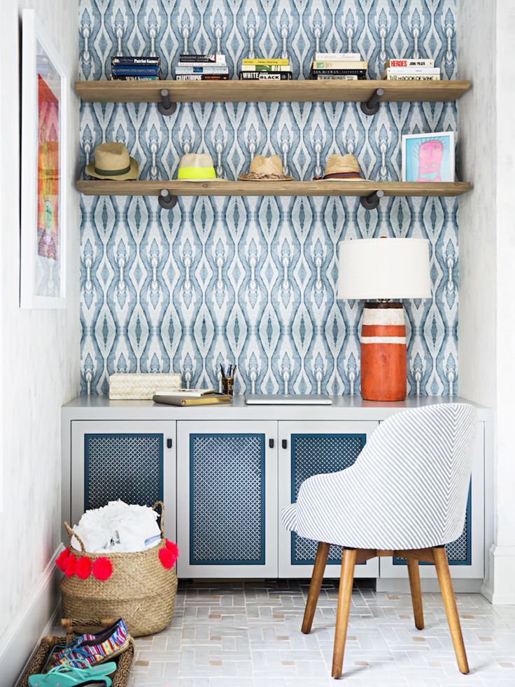 Patterned wallpaper idea for entryway