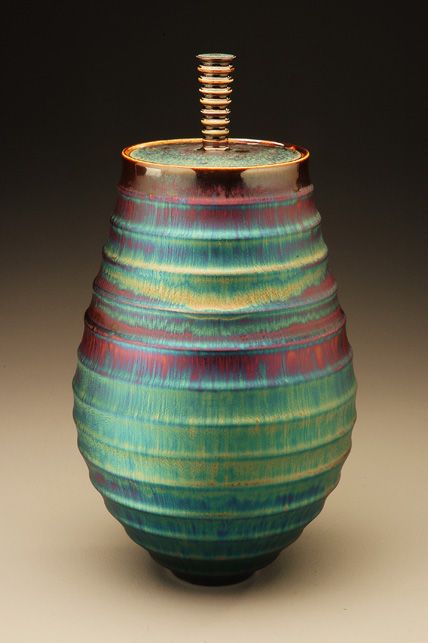Hideaki Miyamura. | Carved vase with blue hare's fur glaze. www.miyamurastudi...