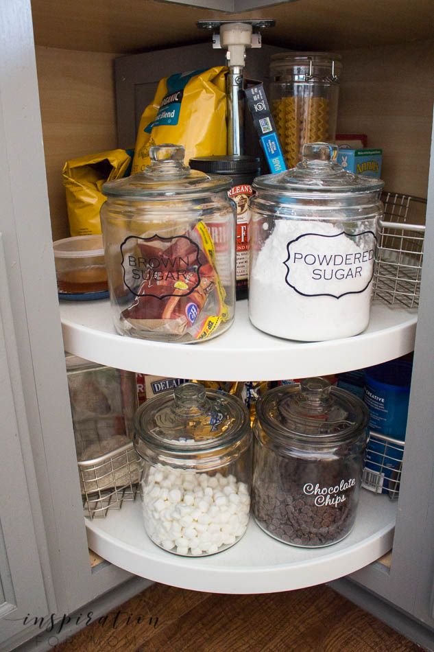 Does your cabinet lazy susan got you spinning? See how easy organizing the corne...