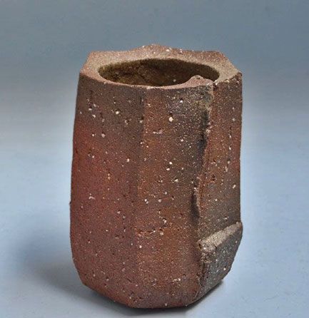 Mentori Shigaraki Vase by Koyama Yasuhisa