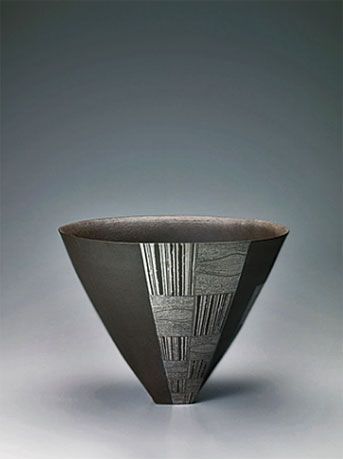 Yukiko Asakura flower vessel