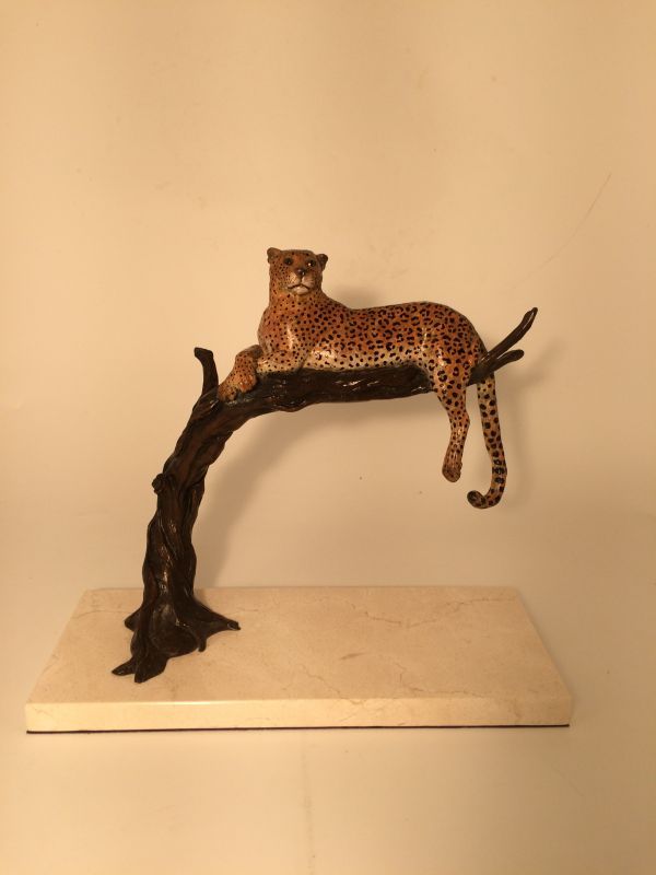 Cream #marble #sculpture by #sculptor Harriet Glen titled: 'Relaxing Leopard (Li...
