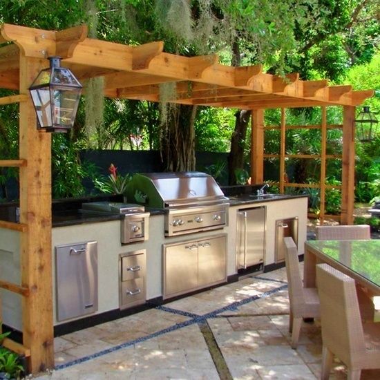 Amazing Outdoor Kitchen