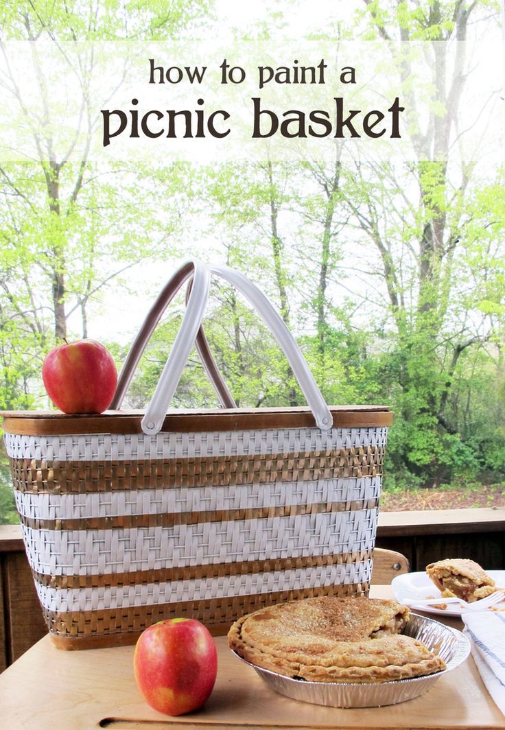 how to turn a dated green basket into a trendy striped picnic basket using spray...