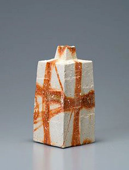 Ken-Matsuzaki-ceramic-bottleThe clay has an unusually high Fe content compared w...