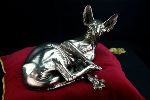 #Bronze #sculpture by #sculptor Andrzej Szymczyk titled: 'Sphinx Cat III (Bronze...