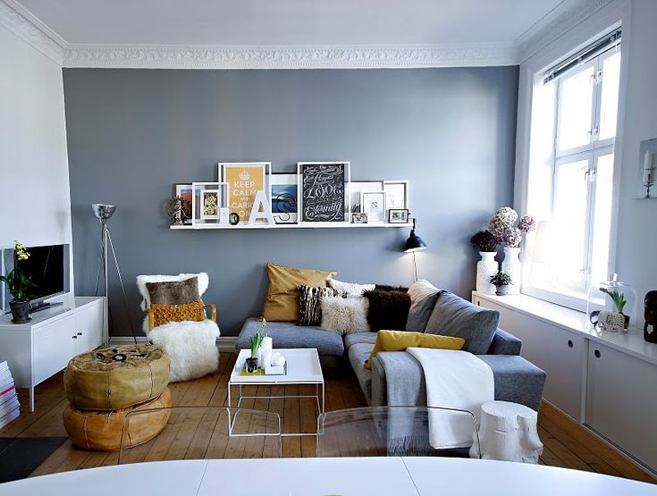 Lovely grey-yellow living room