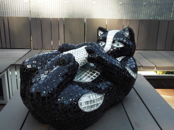 'Chat chic (Playful Black Kitten Mosaic sculpture)' by Nad�ge Gesvres
