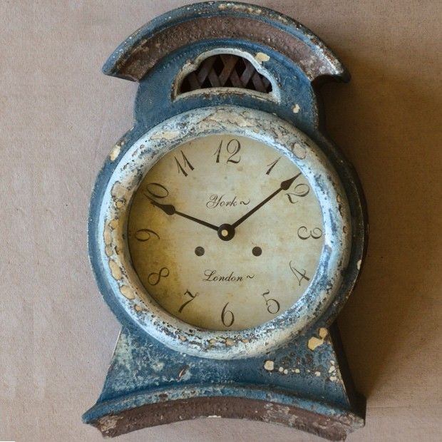 Wood Vintage Reproduction Mantel Clock