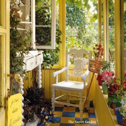 A beautiful yellow garden room