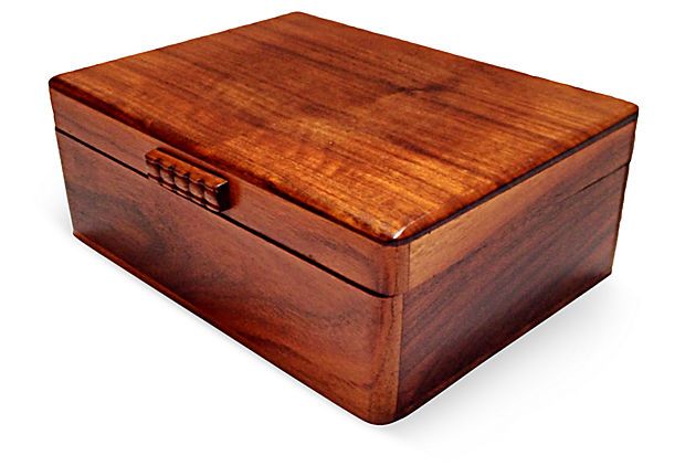 1910-1950 Handcrafted Walnut Box from the US