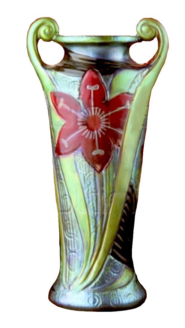 Zsolnay liliomos eozin váza