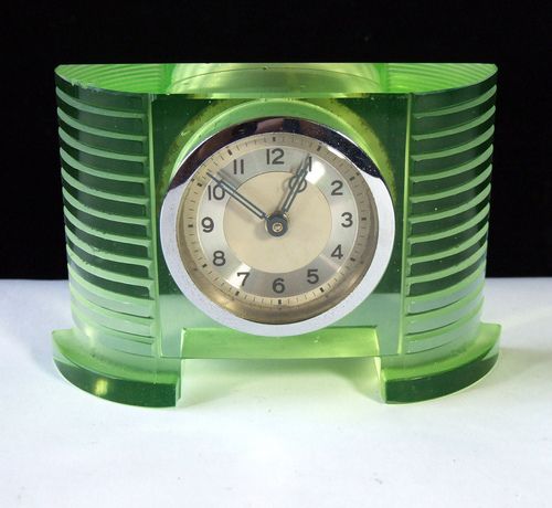 Art Deco Uranium Glass Clock