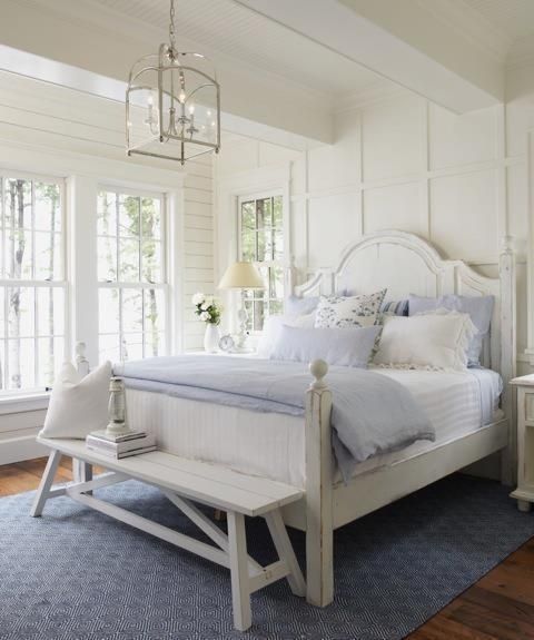 Cottage style bedroom....dreamy!