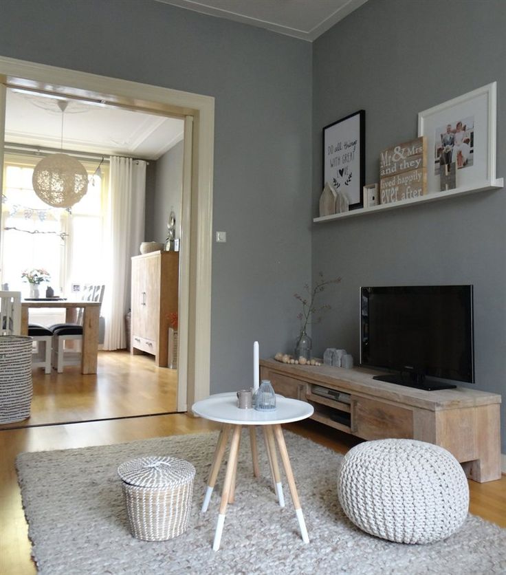 Natural colours + textures | Gemma's living room in the Netherlands | Picture le...