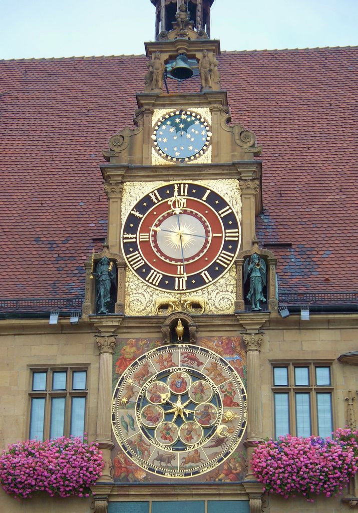 astronomische Uhr am Rathaus