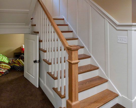 39 of the Best Wainscoting Ideas for Your Next Project
